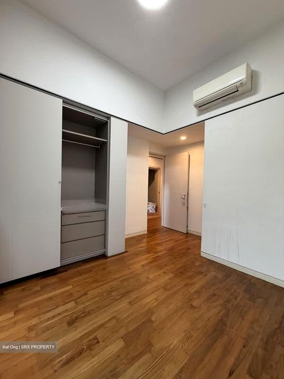 Village @ Pasir Panjang (D5), Condominium #639119481